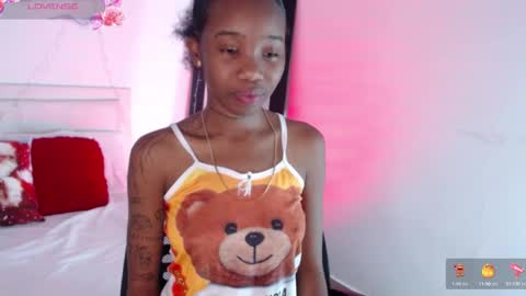 Snapshot of rihana_hot01 chatting on 12/02/24, 03:04 ri ri online show from 12/02/24, 03:04