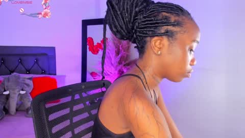 Snapshot of rihana_hot01 chatting on 02/26/25, 12:27 ri ri online show from 02/26/25, 12:27