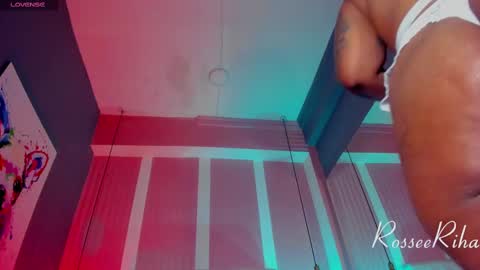 Snapshot of rihanna_rose chatting on 03/01/25, 06:43 Riha online show from 03/01/25, 06:43