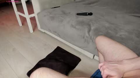 Snapshot of riki_tiki_tavi_time chatting on 10/27/25, 05:39 Victor Maria online show from 10/27/25, 05:39