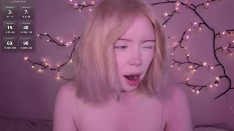 Sofia online show from 04/18/26, 10:19