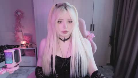 Sofia online show from 06/25/26, 07:35