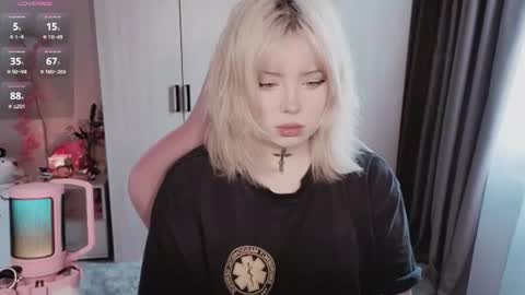 Sofia online show from 07/10/26, 10:51