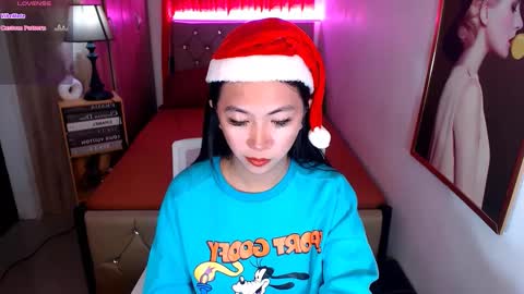 Snapshot of rileymillerx chatting on 12/23/24, 05:39 Riley online show from 12/23/24, 05:39