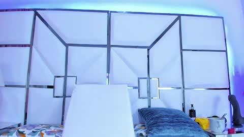 Snapshot of rileysweett chatting on 02/06/25, 02:37 Riley online show from 02/06/25, 02:37