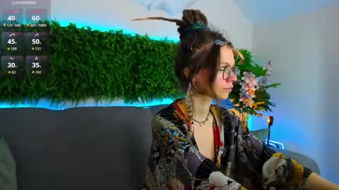 Snapshot of rin_skylar chatting on 10/27/25, 07:34 Rin online show from 10/27/25, 07:34