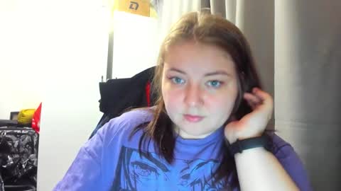 Snapshot of rina16 chatting on 10/21/25, 07:58 rina16 online show from 10/21/25, 07:58