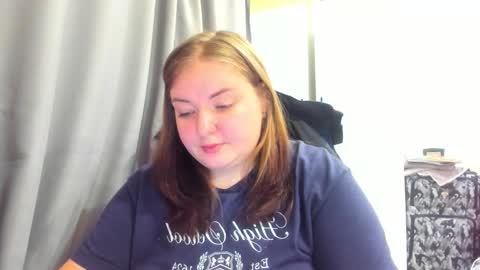 Snapshot of rina16 chatting on 11/05/25, 11:32 rina16 online show from 11/05/25, 11:32