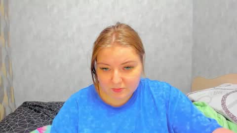 Snapshot of rina16 chatting on 12/02/25, 04:35 rina16 online show from 12/02/25, 04:35