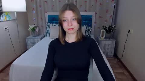 rinacake online show from 12/05/25, 12:14