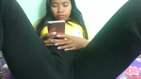 rinah856024 online show from 09/18/25, 06:32