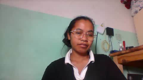rinah856024 online show from 05/05/26, 07:22