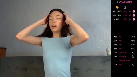 Rina online show from 10/23/25, 06:02