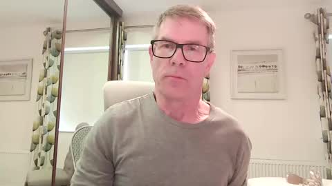 Rob online show from 10/01/25, 08:42