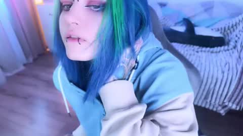   DianaBrite            fansl y online show from 10/01/25, 12:33