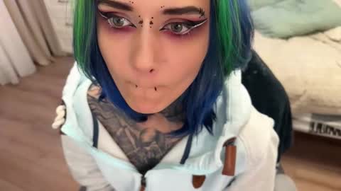   DianaBrite            fansl y online show from 10/24/25, 02:13