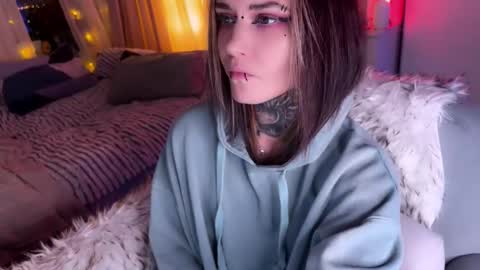   DianaBrite            fansl y online show from 01/08/26, 03:25