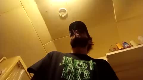 Snapshot of ripperusa33 chatting on 09/29/25, 04:28 ripperusa33 online show from 09/29/25, 04:28