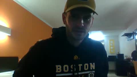 Snapshot of ripperusa33 chatting on 10/01/25, 10:05 ripperusa33 online show from 10/01/25, 10:05