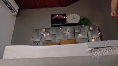 RIRI  online show from 04/13/26, 07:41