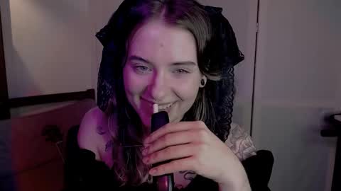 risha_laass online show from 12/01/24, 09:04