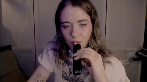 Snapshot of risha_laass chatting on 01/23/25, 07:18 risha_laass online show from 01/23/25, 07:18