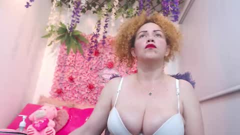 Risitos De Oro online show from 11/06/25, 12:11