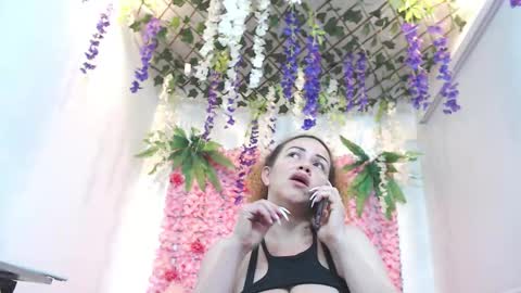 Risitos De Oro online show from 12/14/25, 12:32