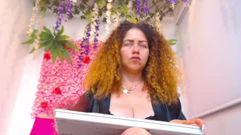 Risitos De Oro online show from 05/07/26, 11:37