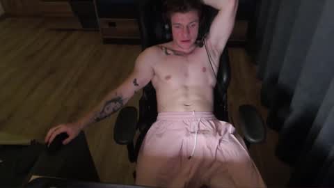 Snapshot of risuo chatting on 09/19/25, 10:32 risuo online show from 09/19/25, 10:32