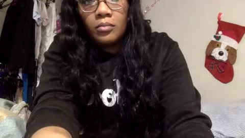 Snapshot of riversaint chatting on 01/08/25, 08:16 River Saint online show from 01/08/25, 08:16