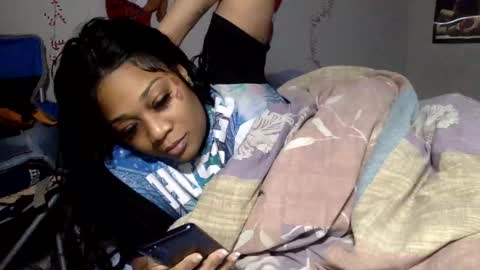 Snapshot of riversaint chatting on 01/14/25, 10:38 River Saint online show from 01/14/25, 10:38