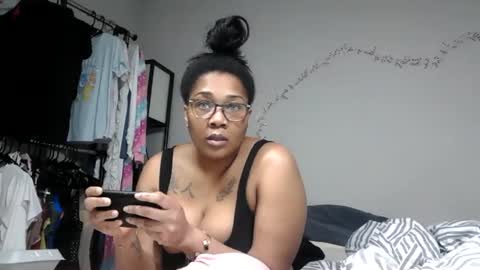 Snapshot of riversaint chatting on 03/02/25, 11:20 River Saint online show from 03/02/25, 11:20