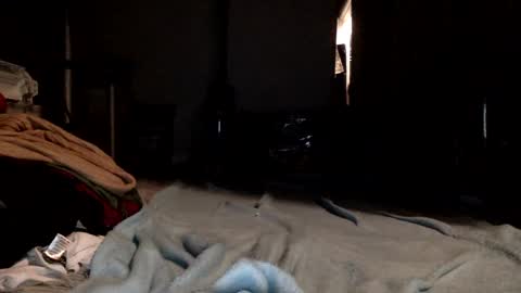 Snapshot of riversaint chatting on 03/08/25, 06:32 River Saint online show from 03/08/25, 06:32