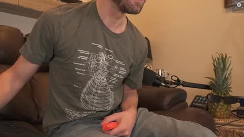 Ryan aka KeylimeRy online show from 01/26/25, 03:59