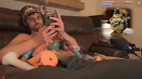 Ryan aka KeylimeRy online show from 03/04/25, 12:39