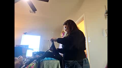 Snapshot of rnrbeauty99 chatting on 11/10/25, 01:43 rnrbeauty99 online show from 11/10/25, 01:43