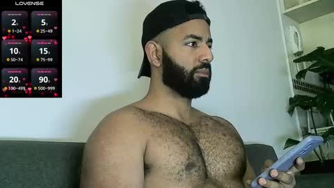 SebasRoa online show from 12/16/24, 03:43