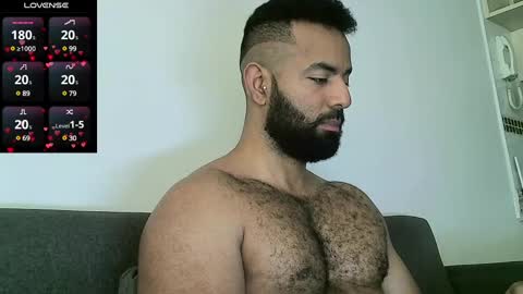 SebasRoa online show from 01/17/25, 03:11