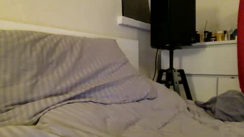 Snapshot of roadbikerider chatting on 02/21/25, 07:21 20cm online show from 02/21/25, 07:21