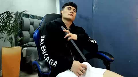 Roan Birkin online show from 09/24/25, 07:39