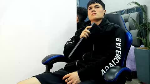 Roan Birkin online show from 09/30/25, 09:09