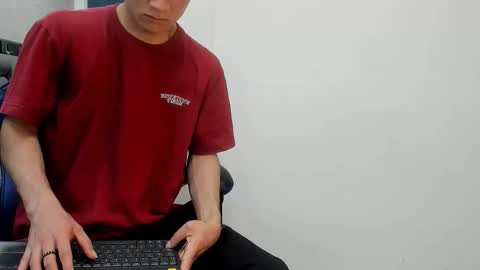 Roan Birkin online show from 10/19/25, 07:14