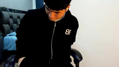 Roan Birkin online show from 11/04/25, 09:25