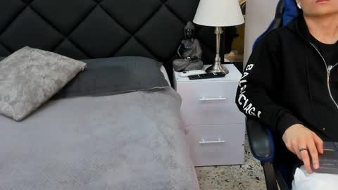 Roan Birkin online show from 03/23/26, 07:18