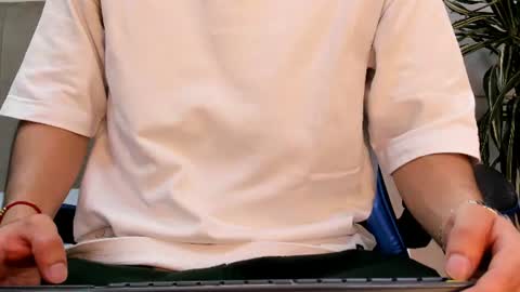 Snapshot of roan_birkin chatting on 07/01/26, 07:24 Roan Birkin online show from 07/01/26, 07:24