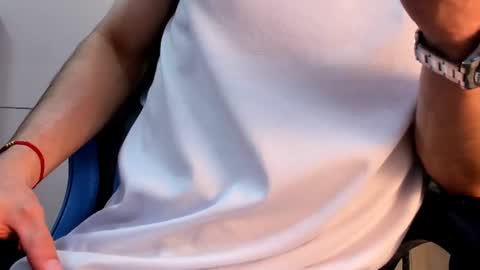 Snapshot of roan_birkin chatting on 07/15/26, 07:30 Roan Birkin online show from 07/15/26, 07:30