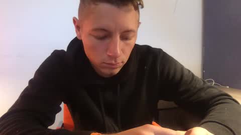 RoastingCorn online show from 12/05/24, 08:22