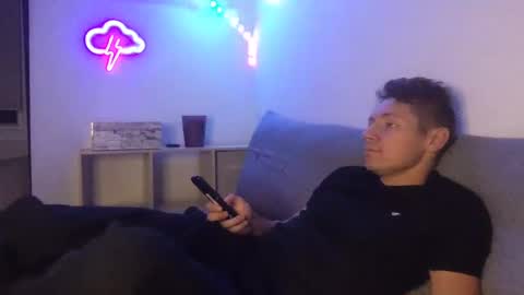 RoastingCorn online show from 12/20/24, 10:49