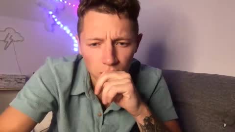 RoastingCorn online show from 03/05/25, 08:43